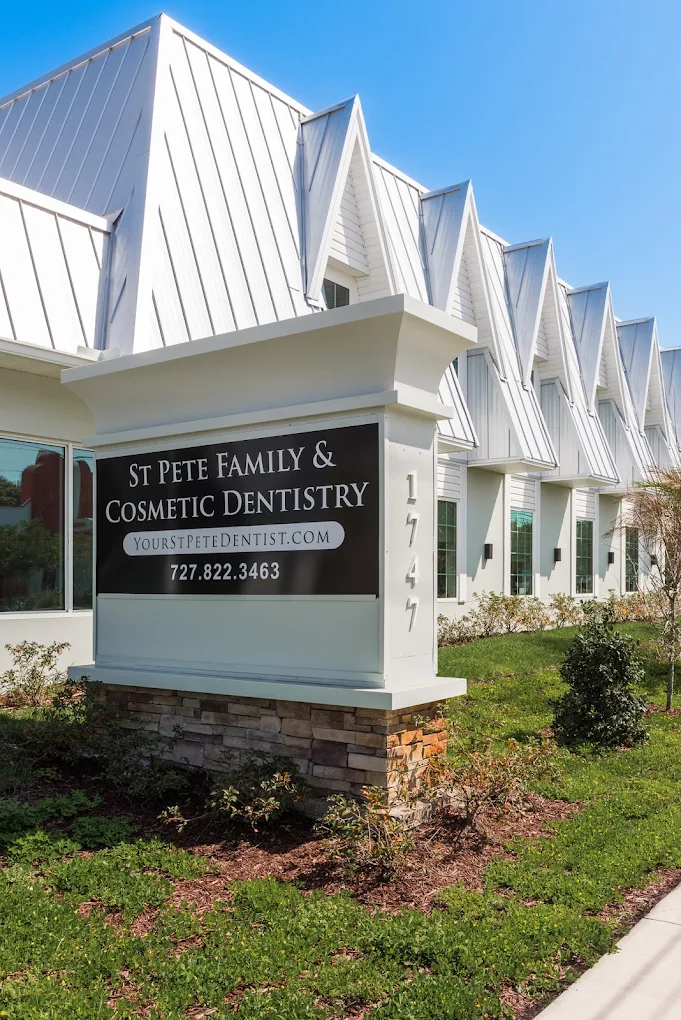 Modern St. Pete dental treatment environment with advanced clinical technology
